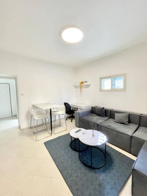 Rambam Beach Apartment Haifa Luaran gambar