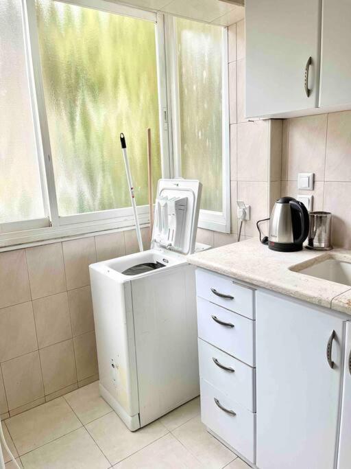 Rambam Beach Apartment Haifa Luaran gambar